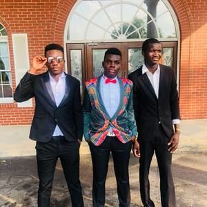 Meet your Posher, Vicky